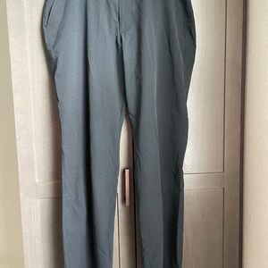 Under Armour Pants Mens Size 34x32 Loose Fit Tech Black Golf, Athletic, Casual